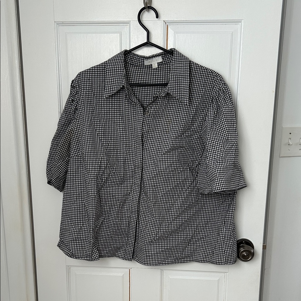 Black & White Check Short-Sleeve women’s Shirt